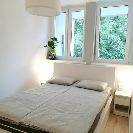 Nowoczesny Apartament W Sercu Wroclawia Exterior photo